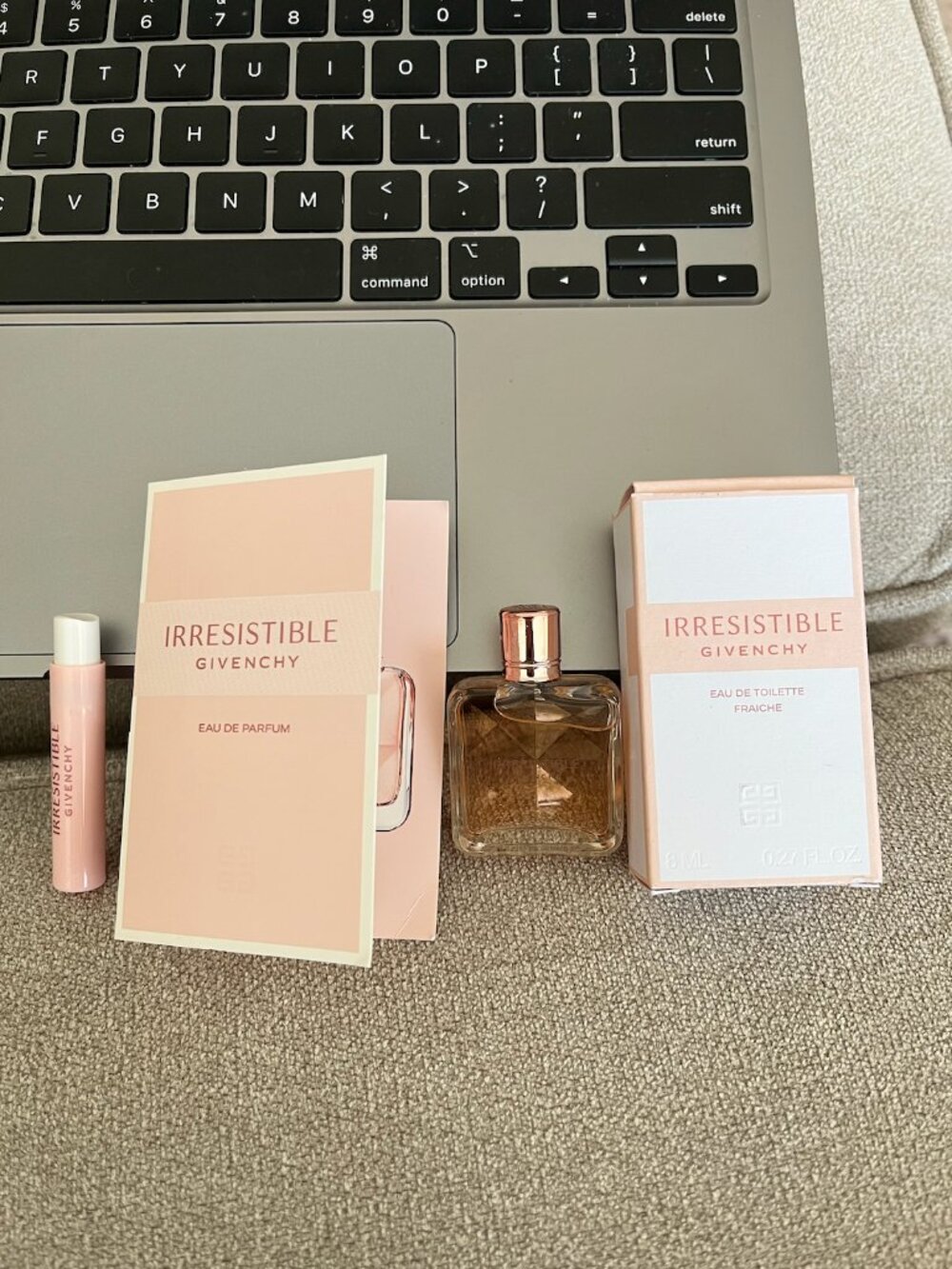 Givenchy Irresistible Eau De Parfum 1ml/.03 fl oz/Toilette Fraiche 8ml/.27 fl oz
